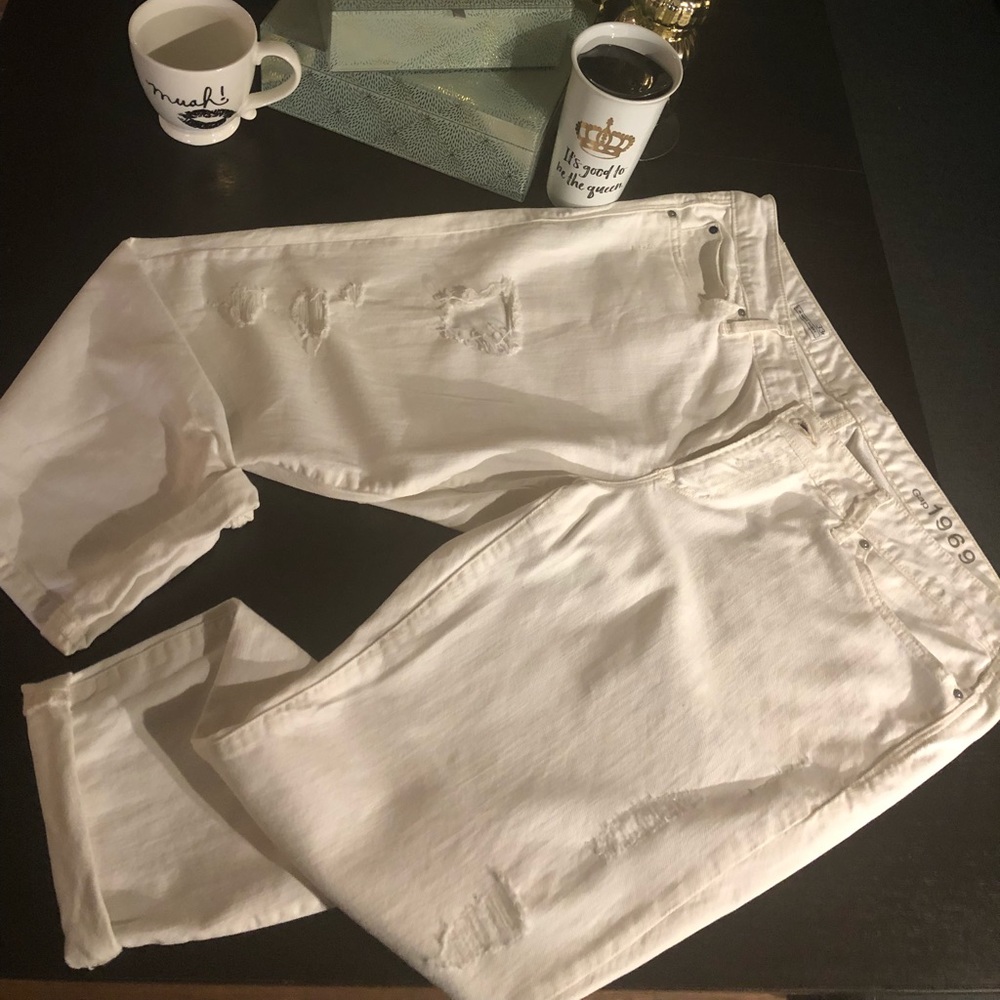 White Gap jeans.
